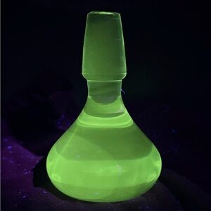 LARGE GLASS BOTTLE DECANTER STOPPER ROUND CLEAR 4”